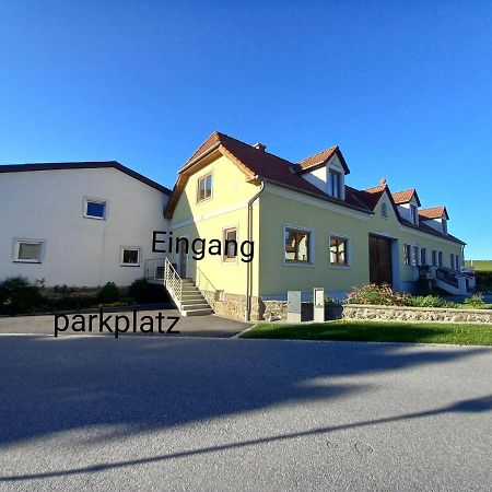 Apartment Am Alpakahof Hahn Grafenschlag Buitenkant foto